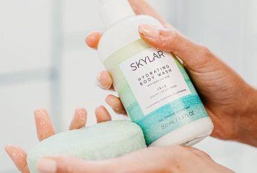 The Science of Scent: How Aromatherapy Boosts Mood